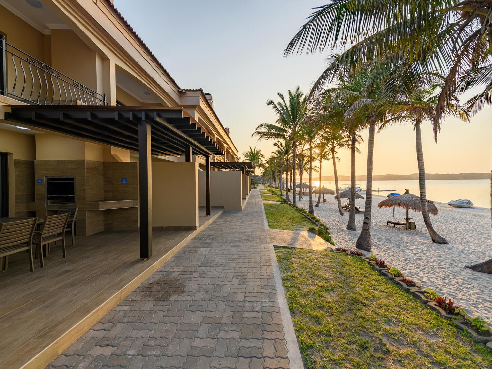 San Martinho Beach Club Vila Praia Do Bilene Номер фото